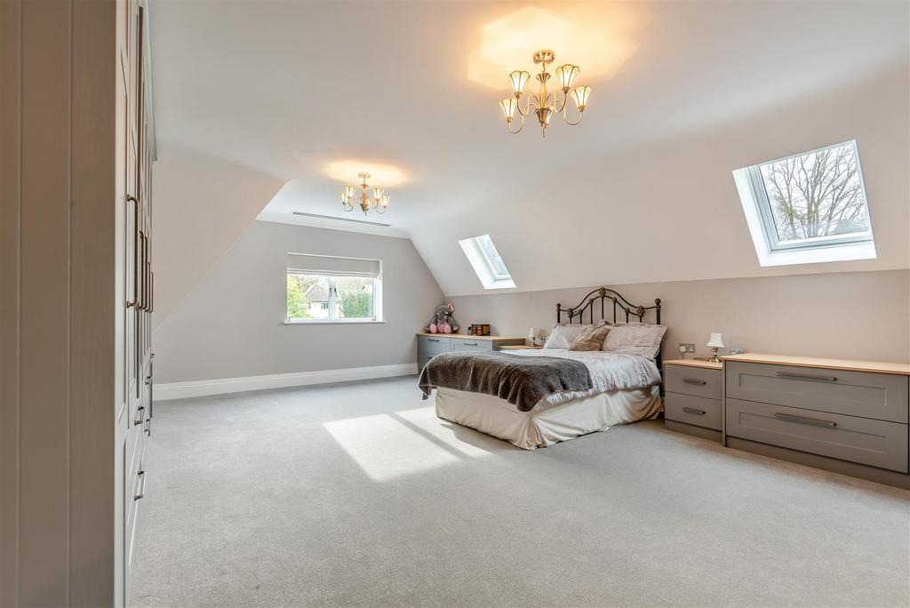 8633627-interior65.jpg