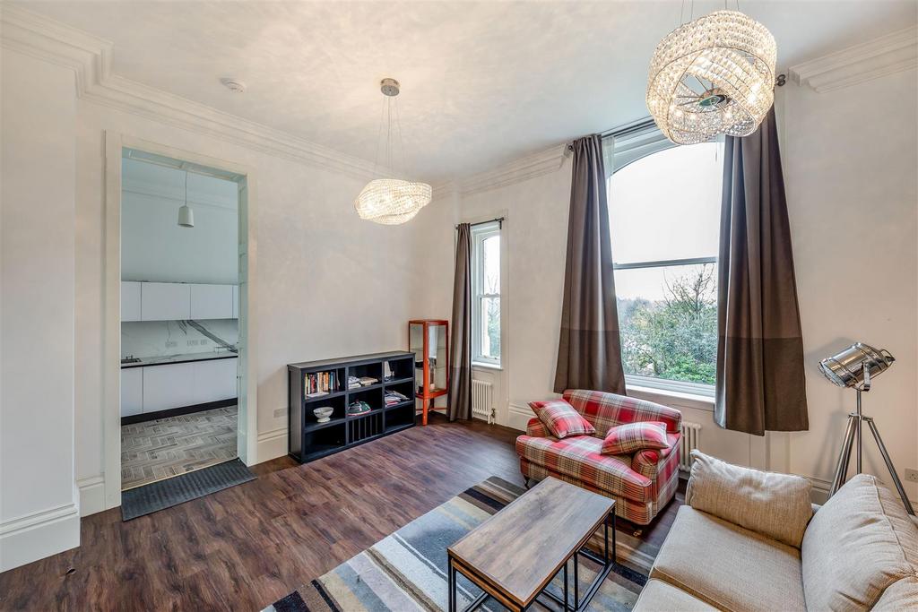 8531149-interior05.jpg