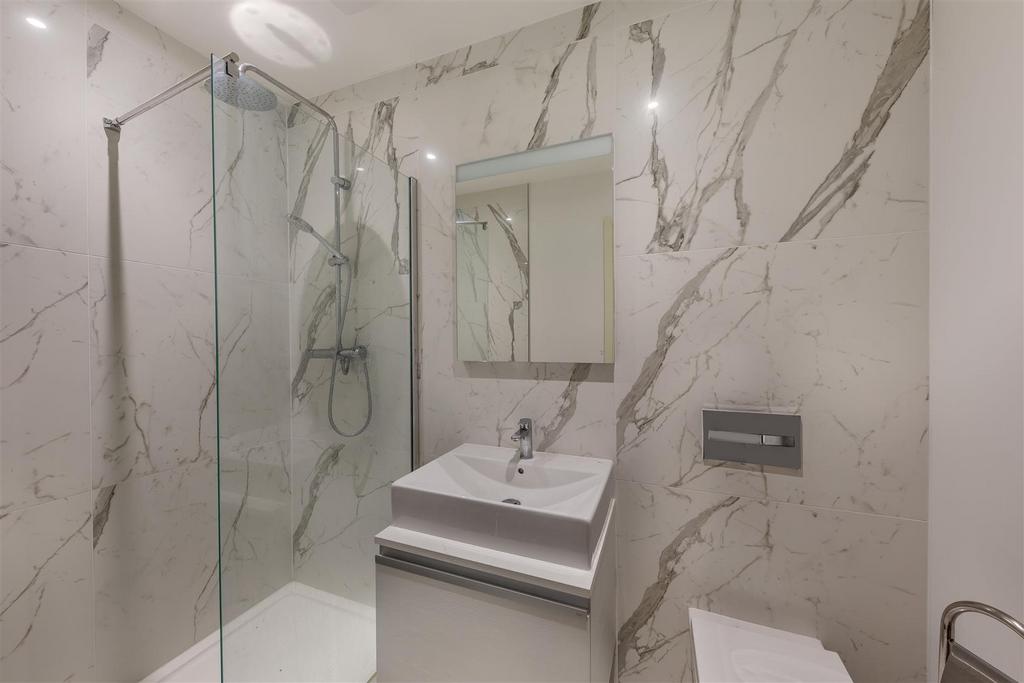8531149-interior14.jpg