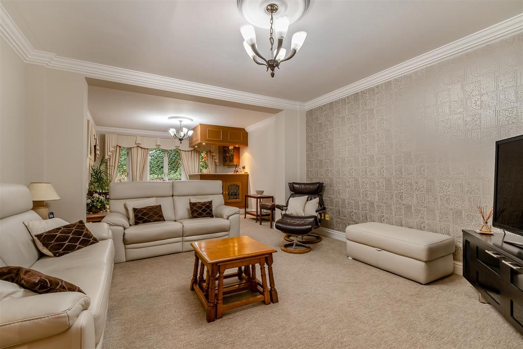 8631941-interior18.jpg