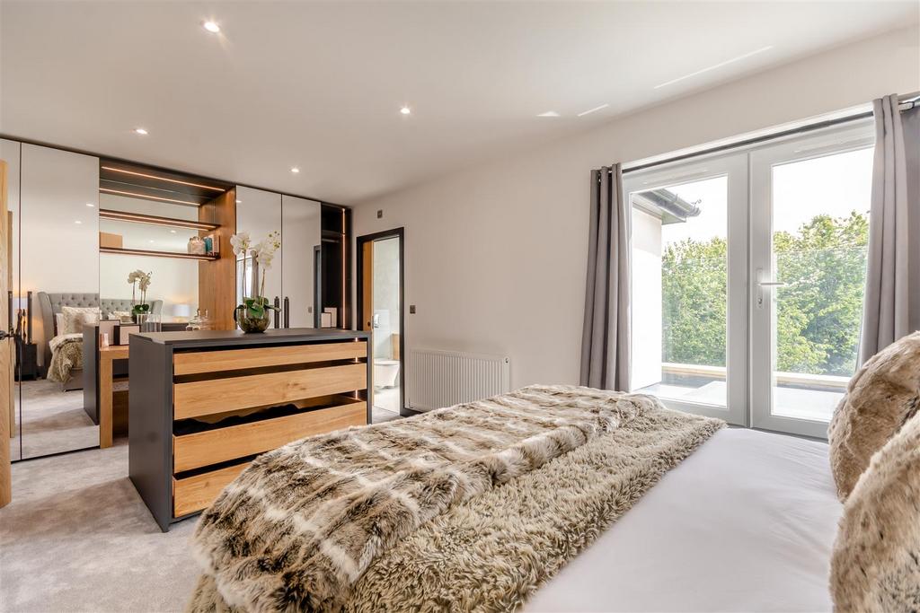 8653275-interior02.jpg