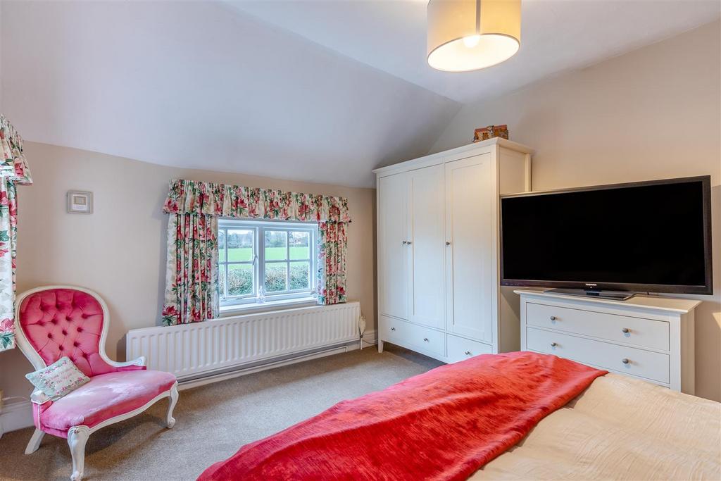 8639796-interior04.jpg