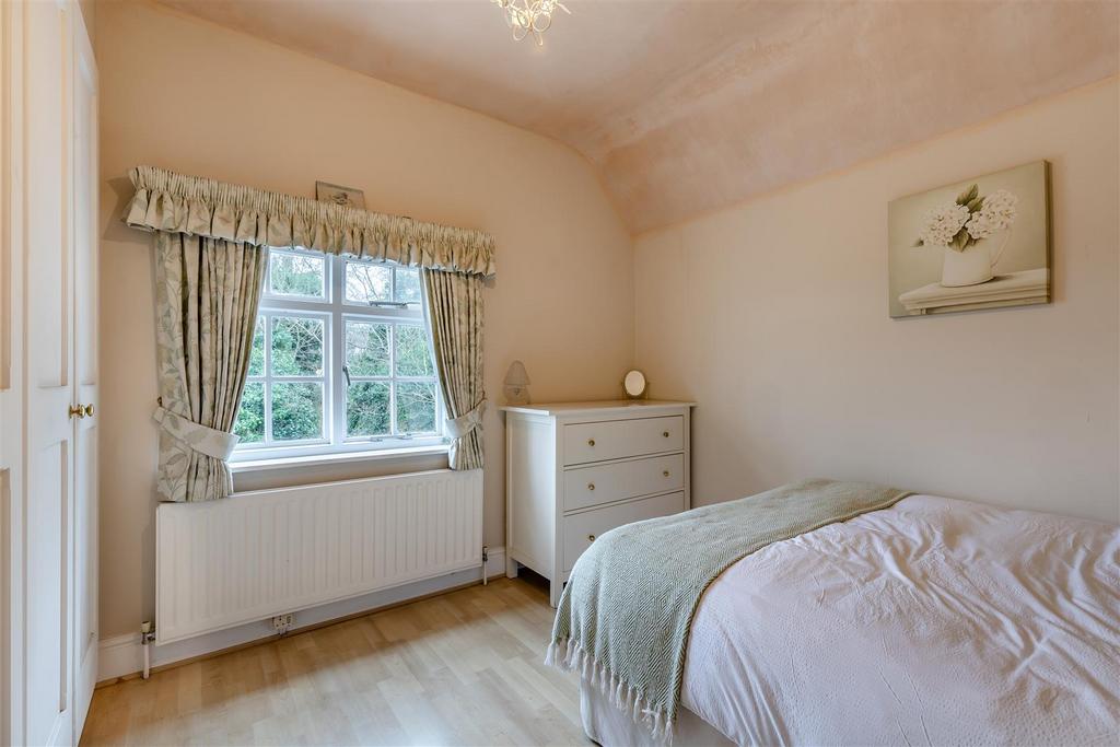 8639796-interior01.jpg