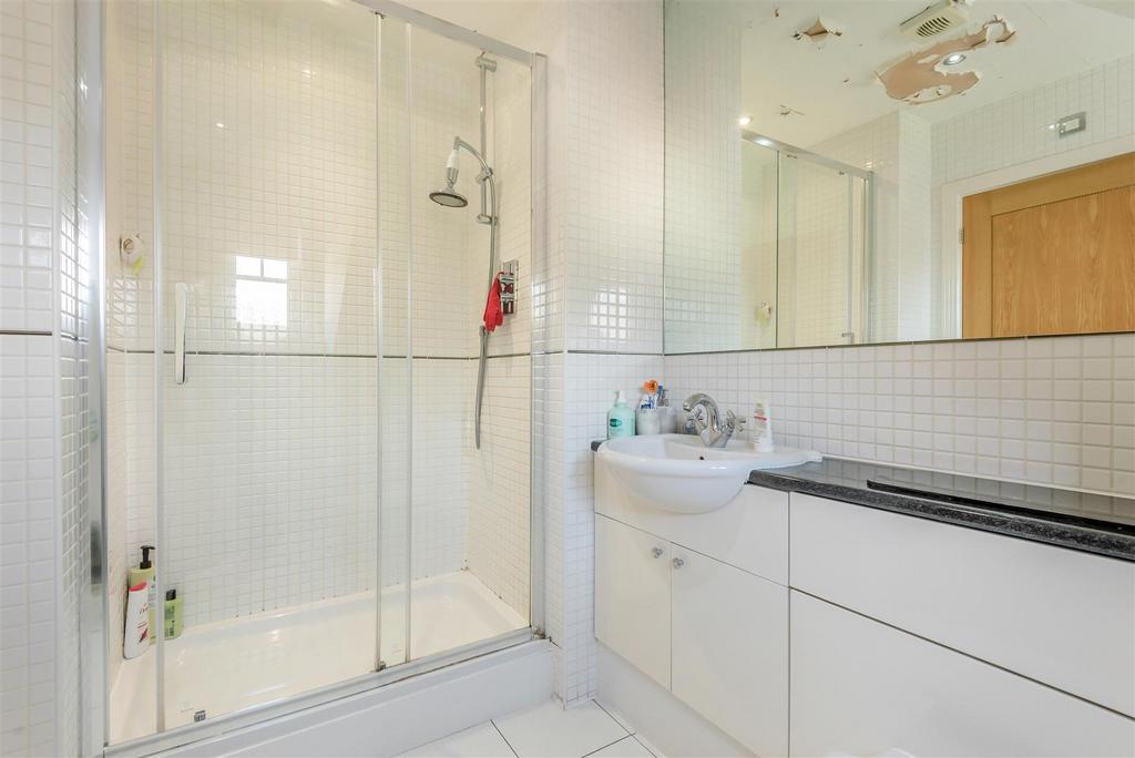 8681339-interior16.jpg