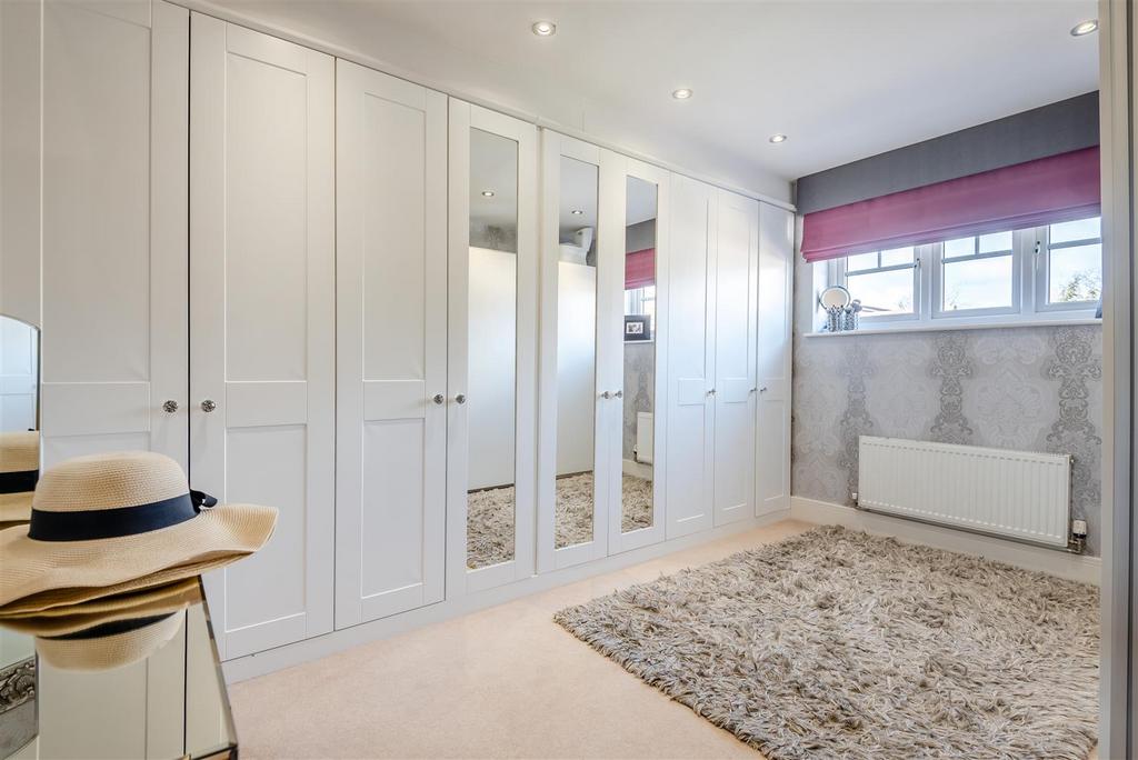 8681339-interior17.jpg