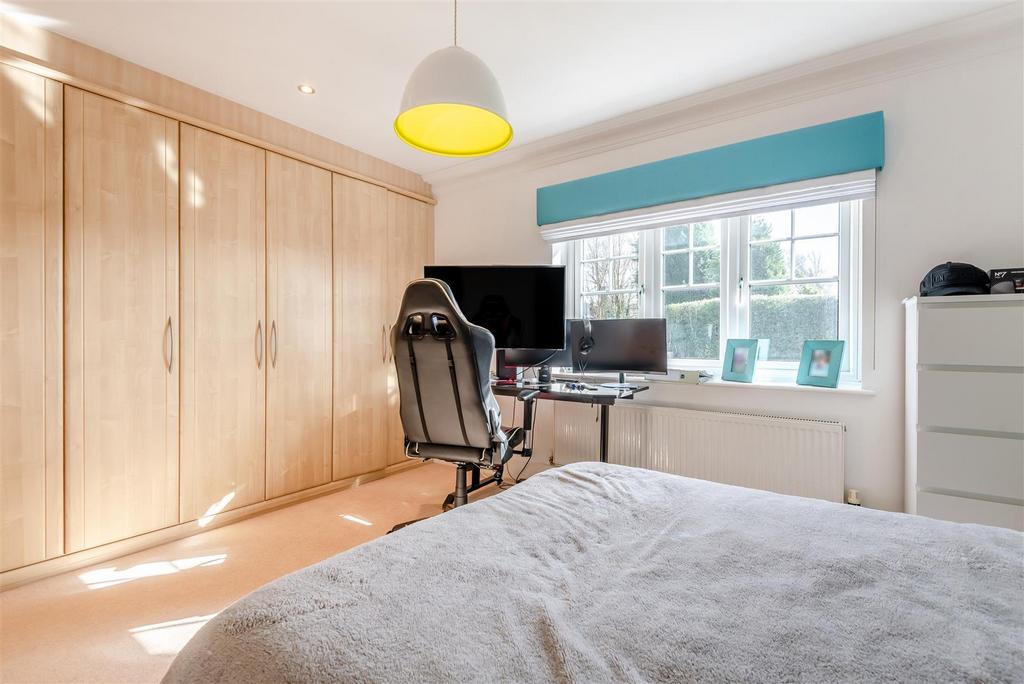 8681339-interior21.jpg