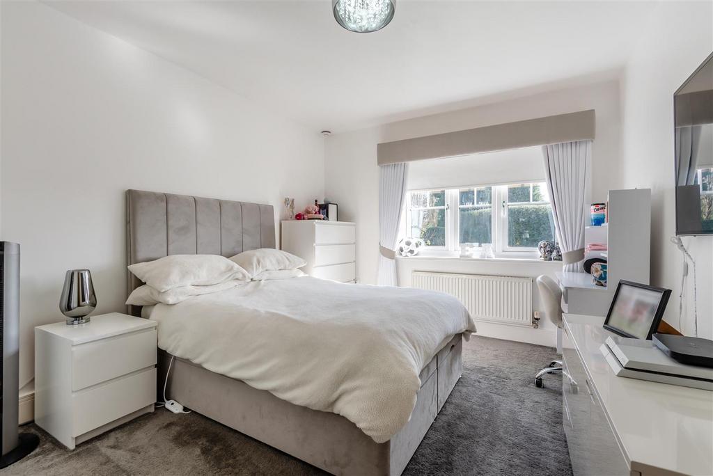 8681339-interior23.jpg