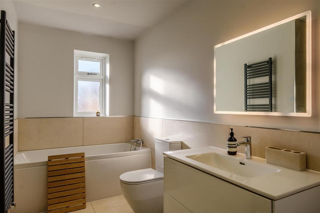 Fradley C2 C-30.jpg