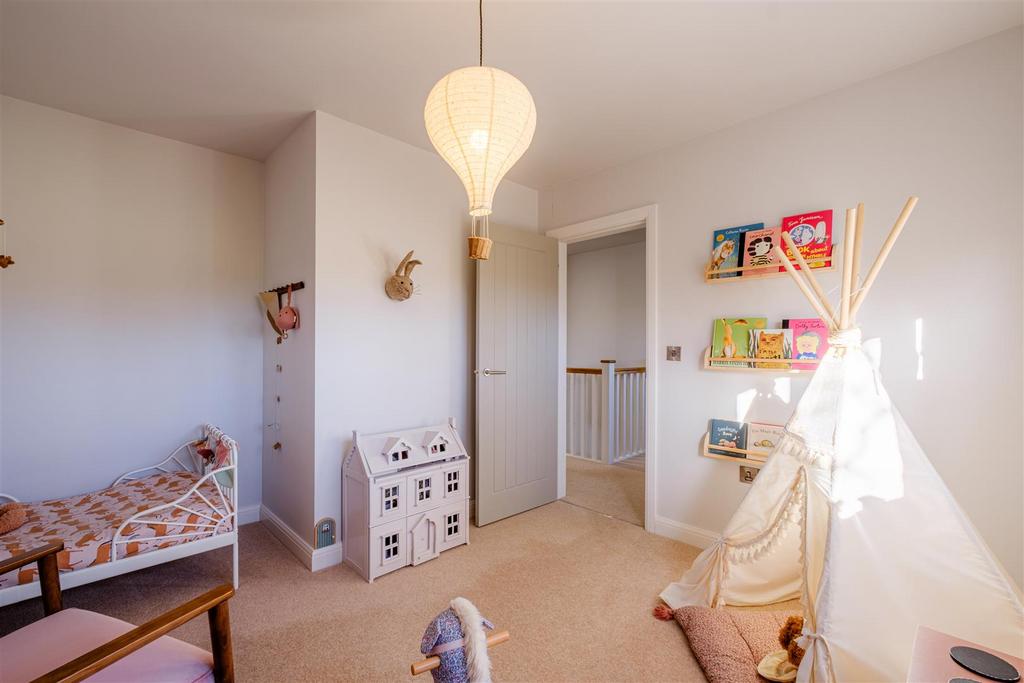 Fradley C2 C-33.jpg
