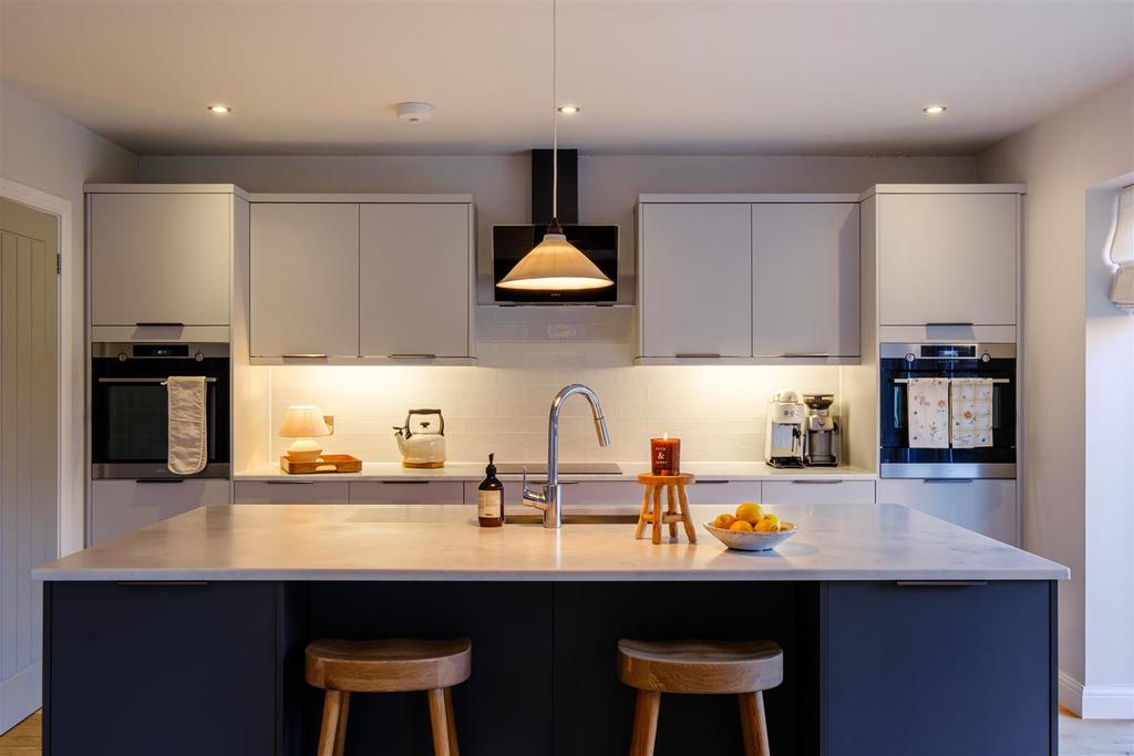 Fradley C2 C-11.jpg