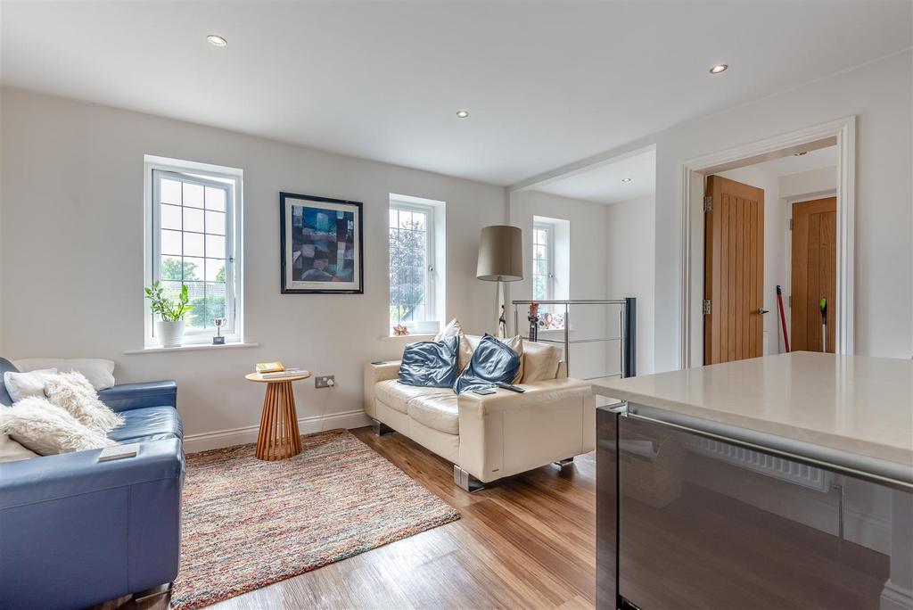 8654576-interior04.jpg