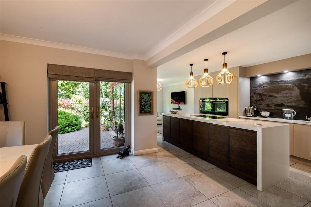 6 Upper Clifton Kitchen-4.jpg