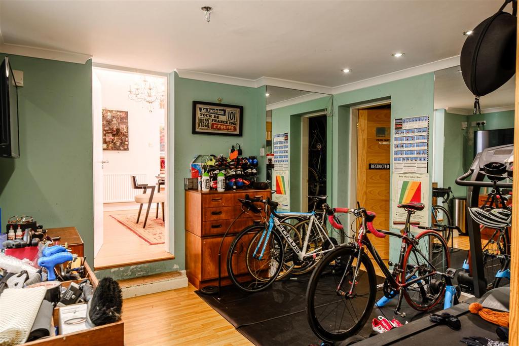 6 Upper Clifton C2 C-12.jpg