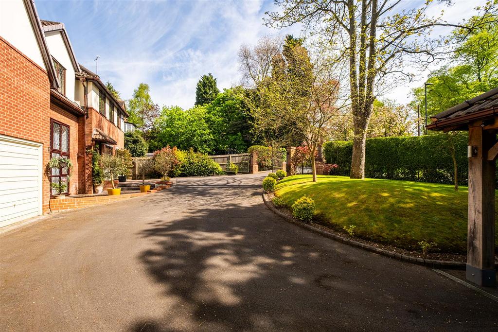 6 Upper Clifton Out-6.jpg
