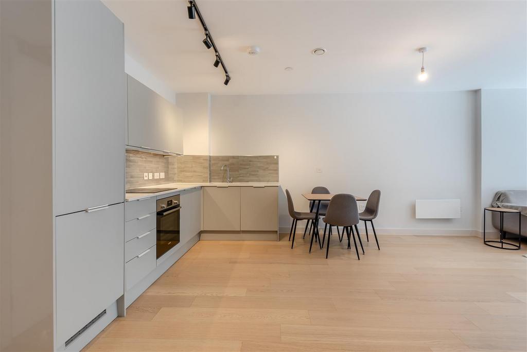 8652869-interior16.jpg