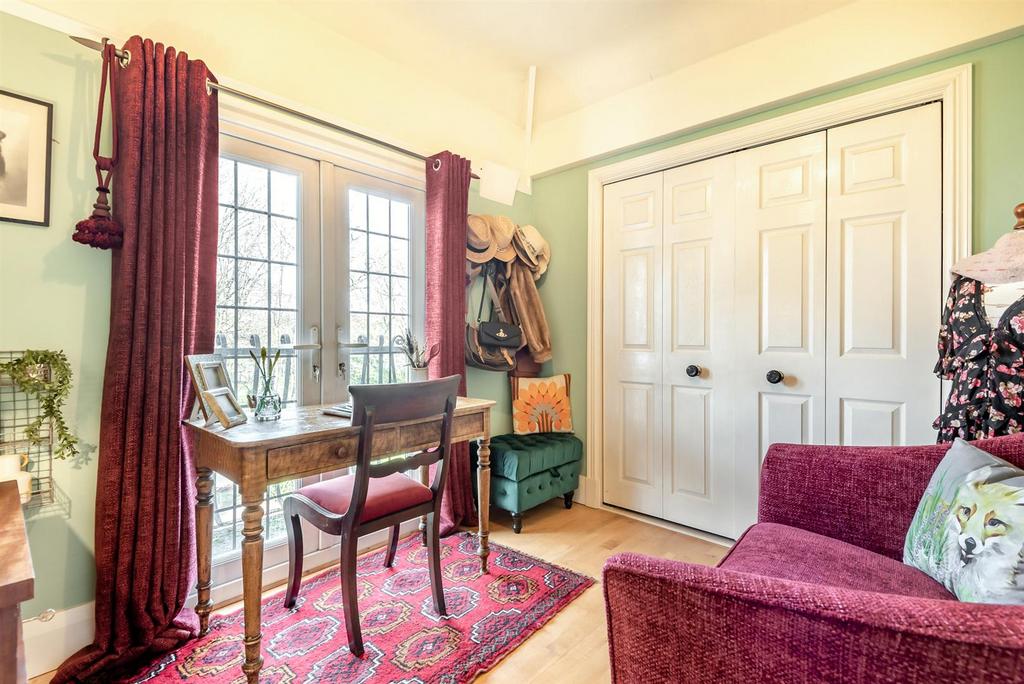 8680787-interior08.jpg