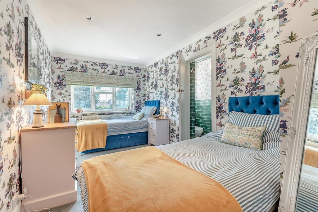 8680787-interior12.jpg
