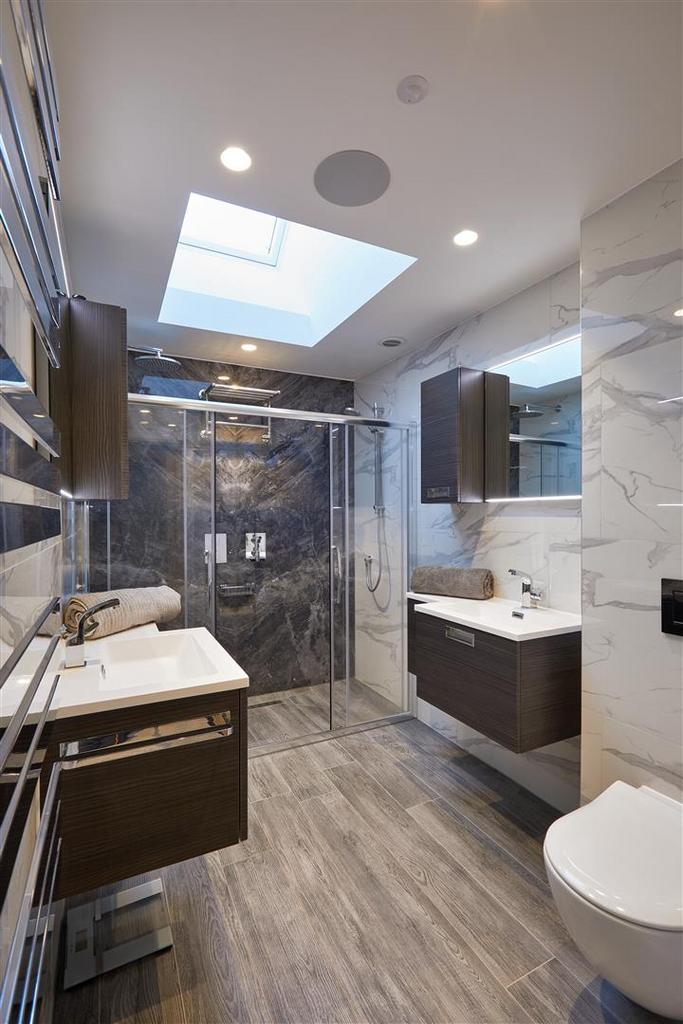 Broad View Interior 012.jpg