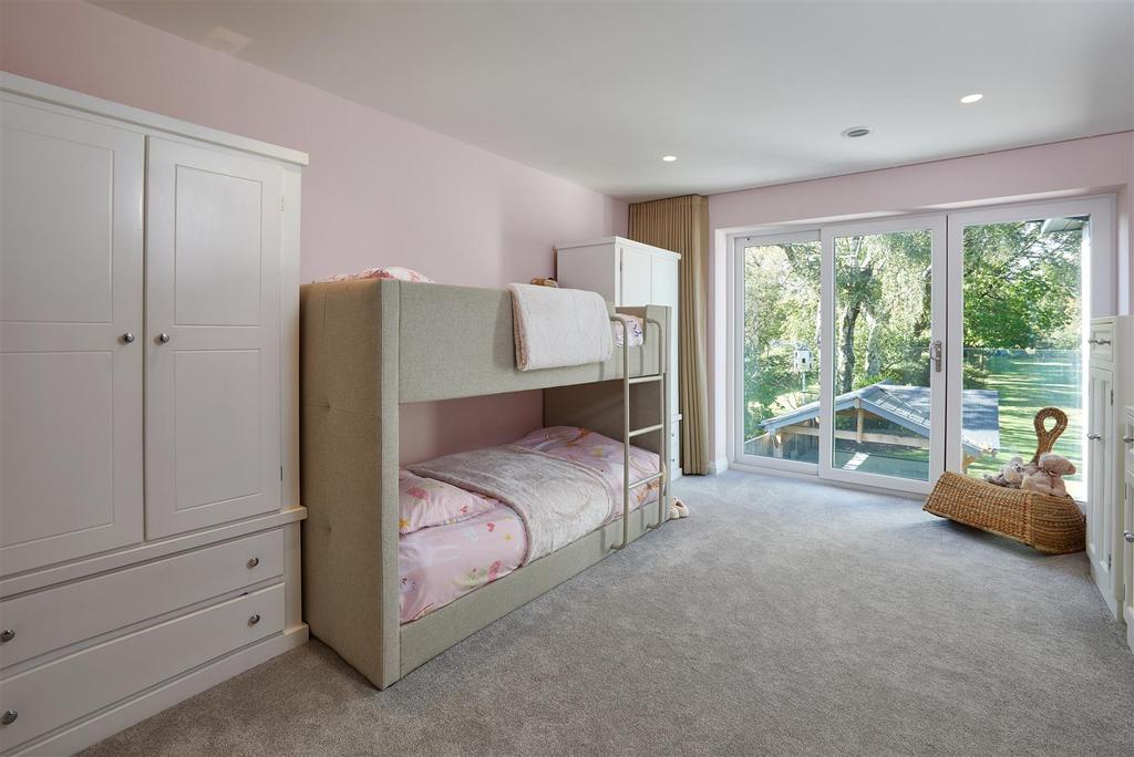 Broad View Interior 014.jpg