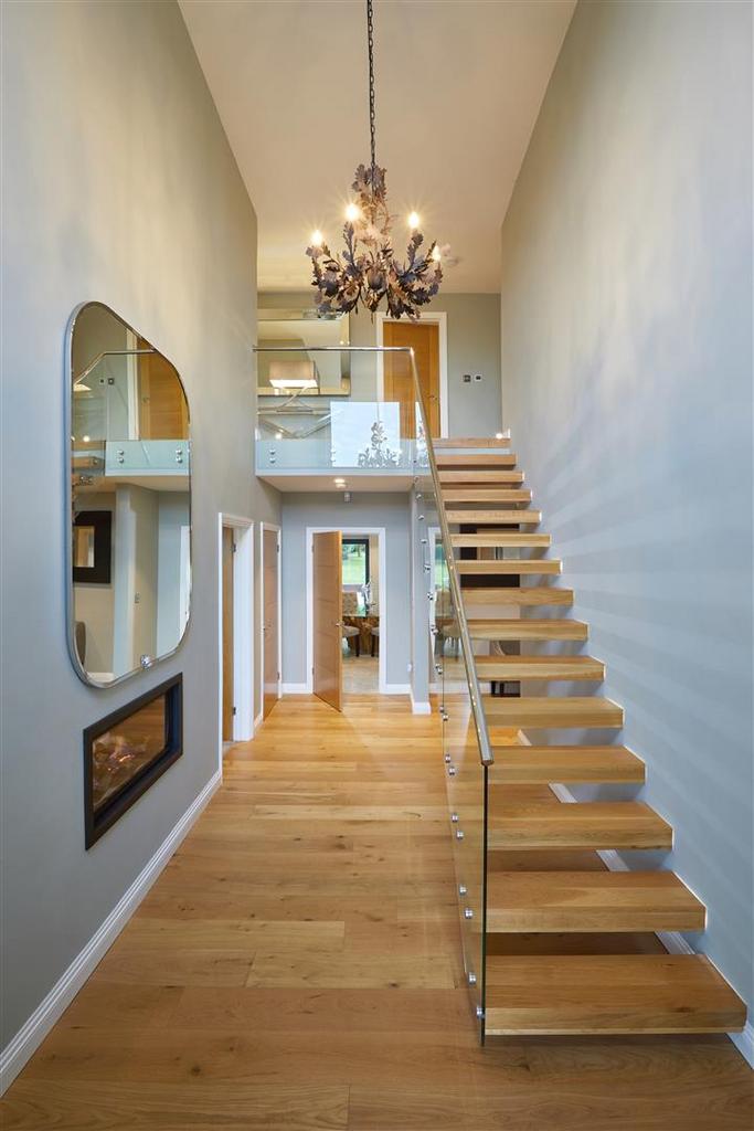 Broad View Interior 025.jpg