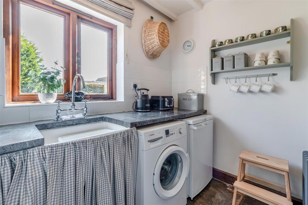 8651407-interior29.jpg