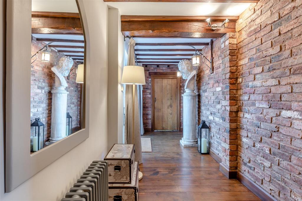 8651407-interior48.jpg