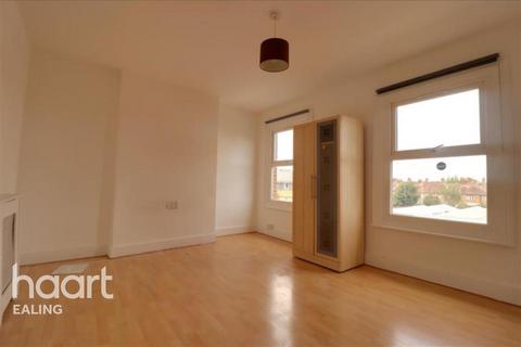 3 bedroom flat to rent, South Ealing Road, South Ealing, W5