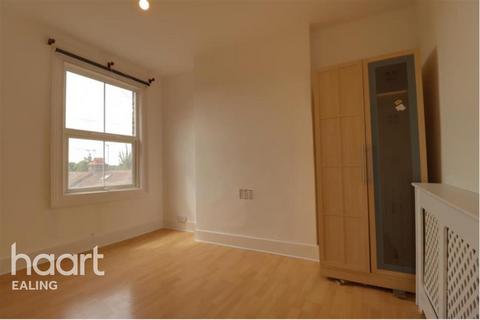 3 bedroom flat to rent, South Ealing Road, South Ealing, W5