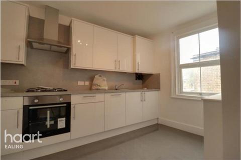 3 bedroom apartment to rent, South Ealing Road, London