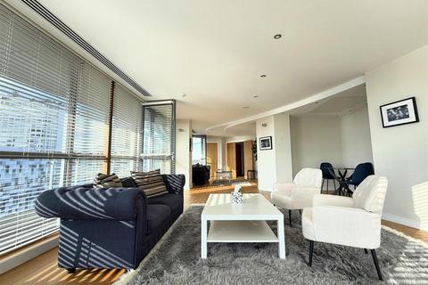 2 bedroom apartment to rent, Holliday Street, Birmingham B1