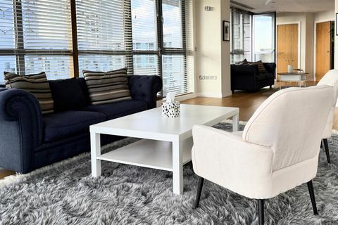 2 bedroom apartment to rent, Holliday Street, Birmingham B1