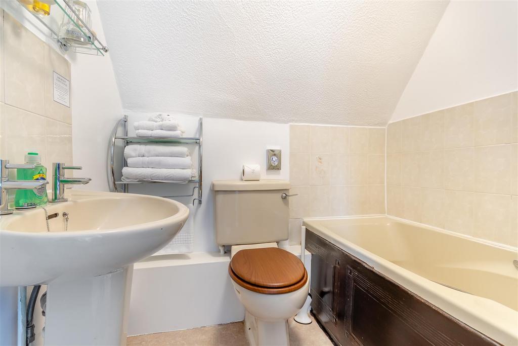 8550706-interior28.jpg