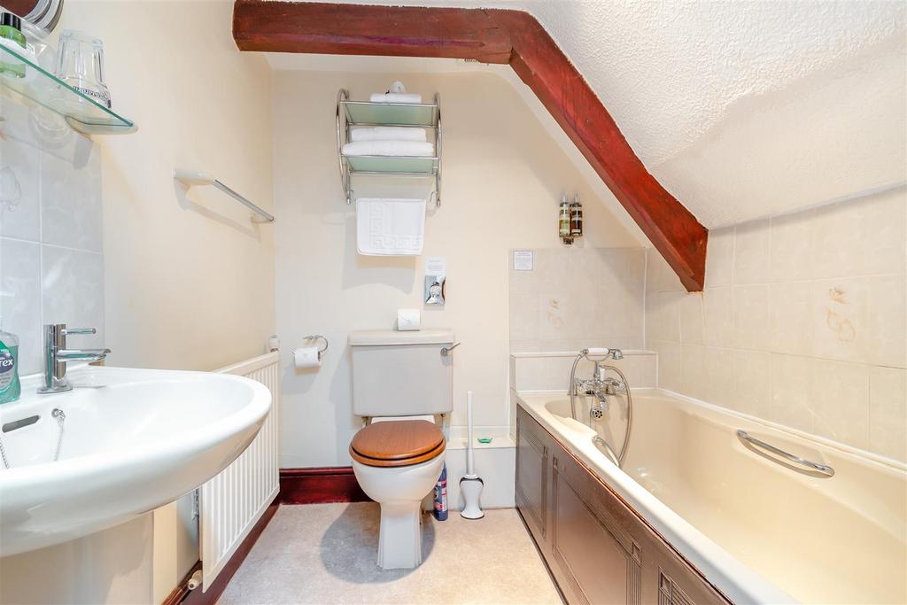 8550706-interior22.jpg
