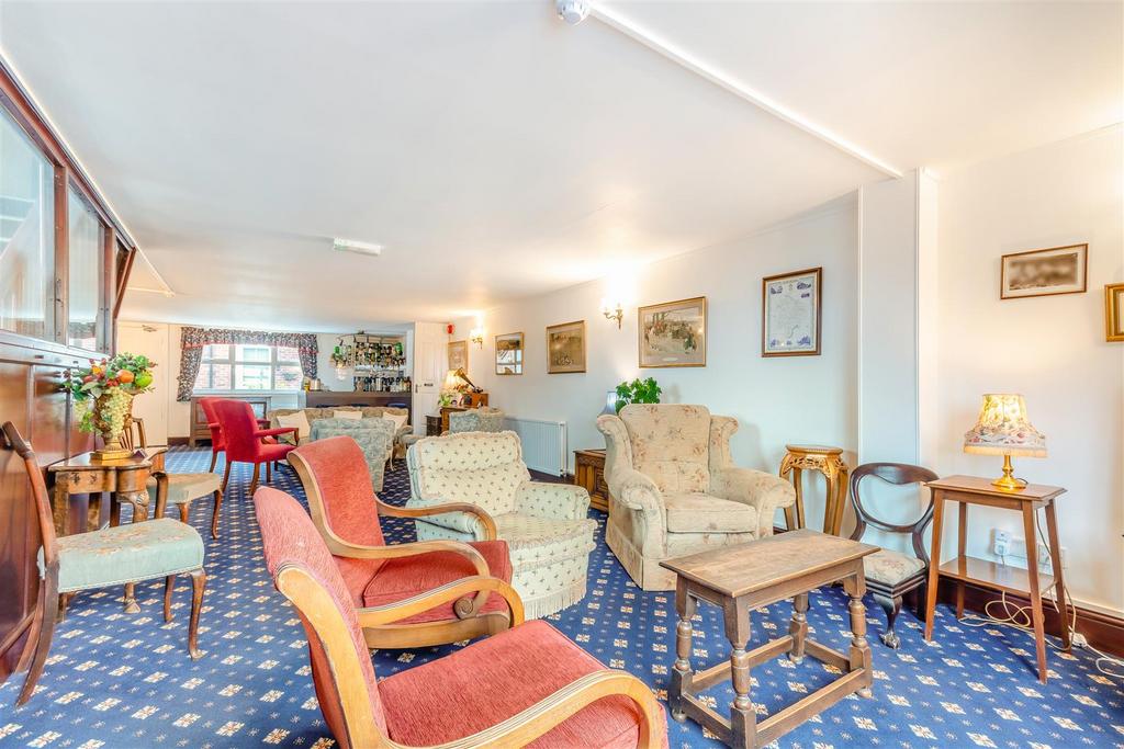 8550706-interior15.jpg