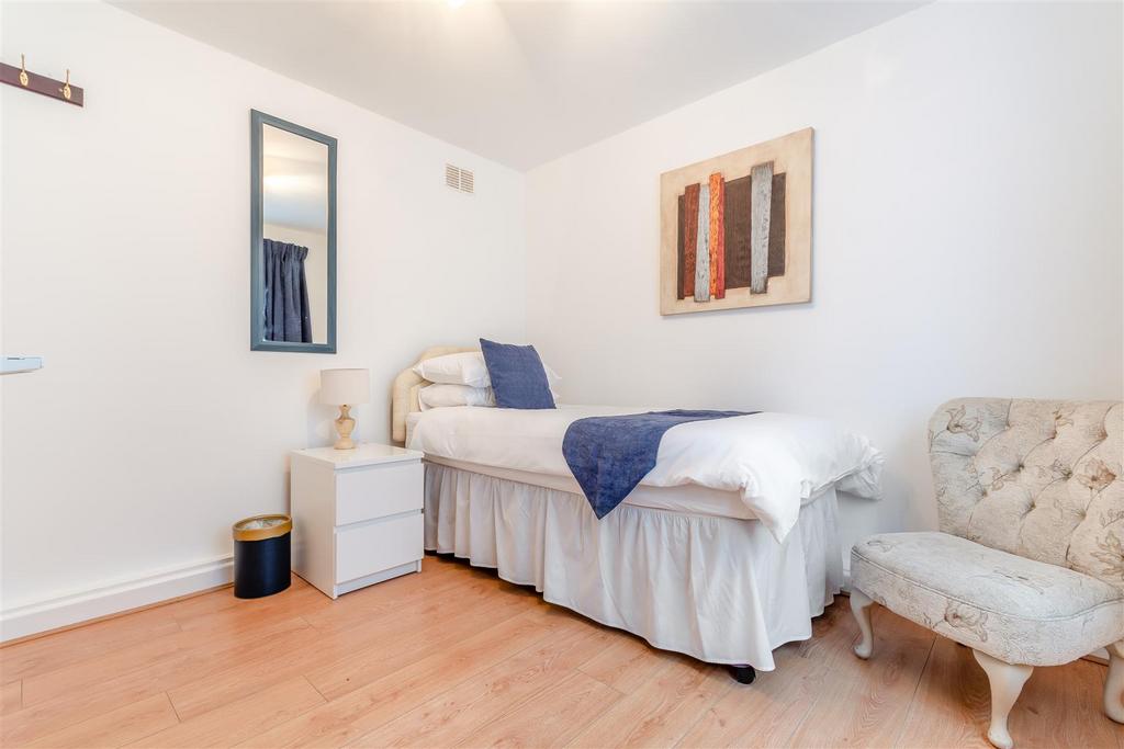 8550706-interior08.jpg