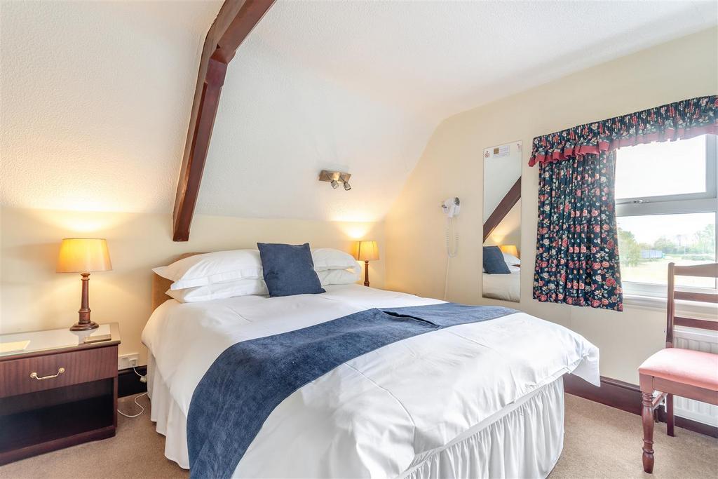8550706-interior29.jpg