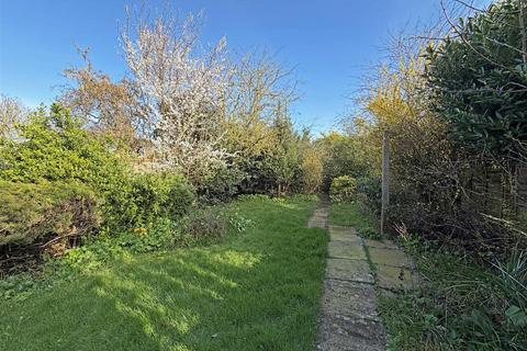 3 bedroom semi-detached house for sale, Melrose Close, Stamford