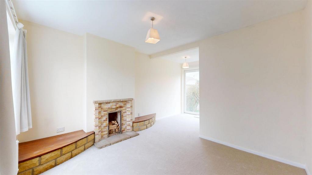 Lounge &amp; Dining Room