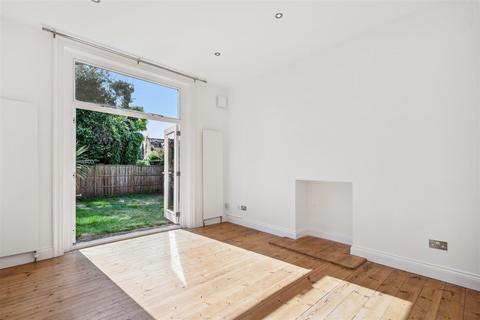 2 bedroom flat to rent, Netheravon Road, Chiswick, London