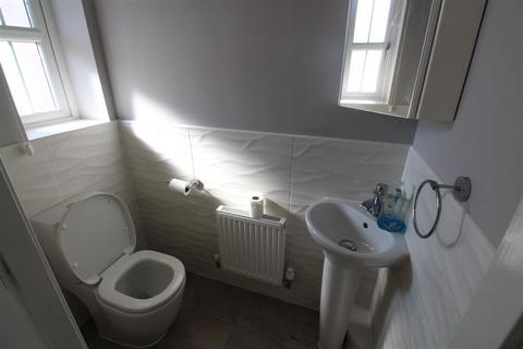 2 bedroom terraced house to rent, Bowland Way, Kingswood, Hull