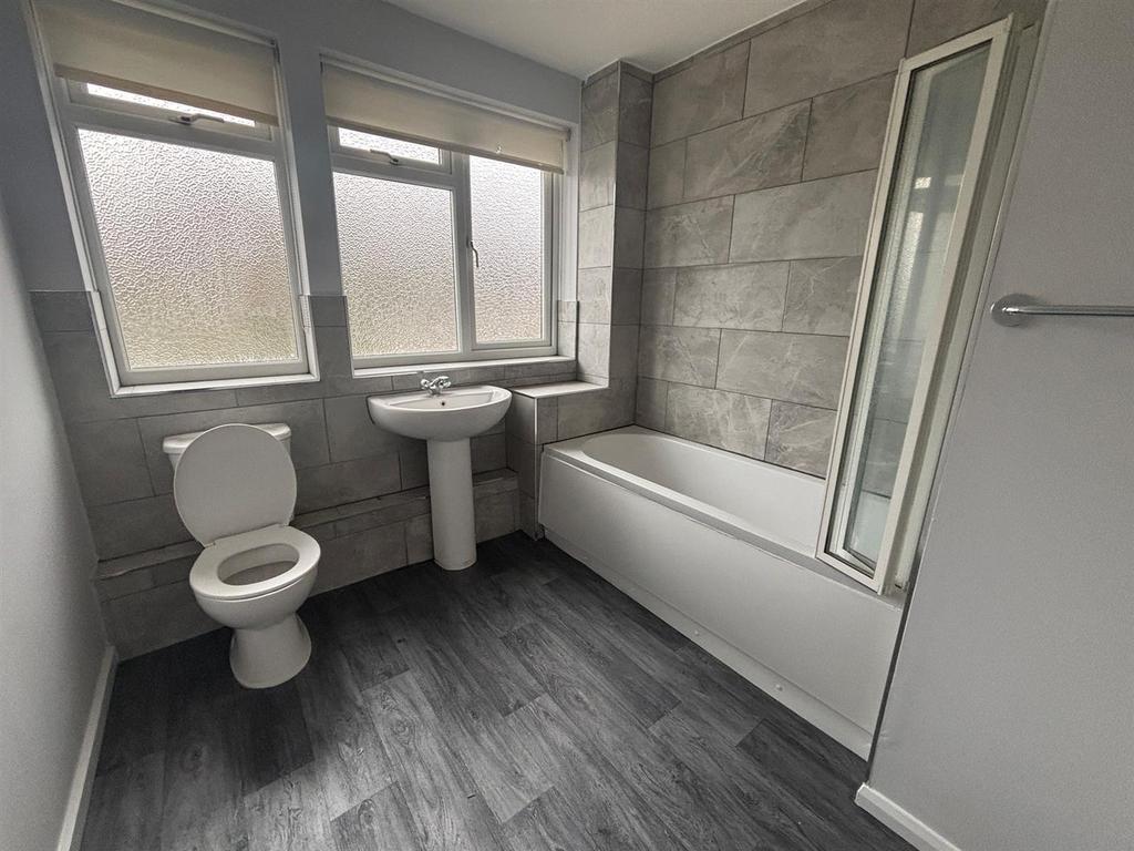 Bathroom.jpeg