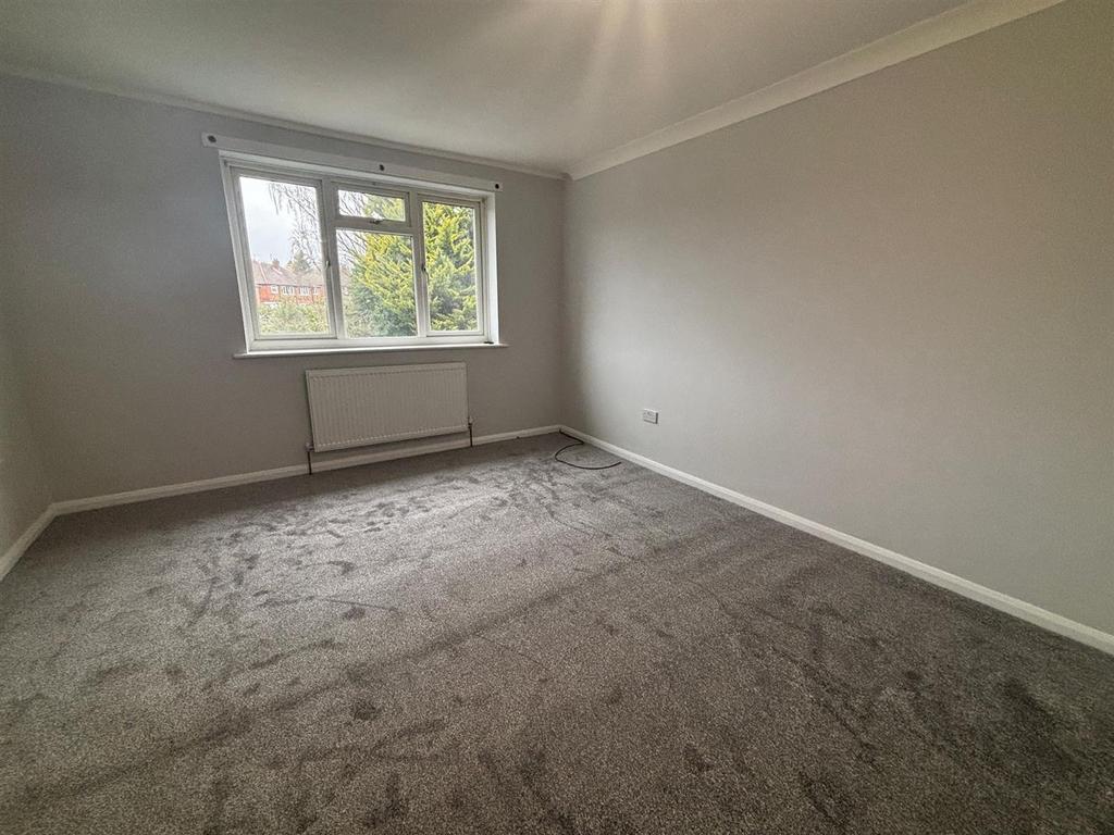 Bedroom 4.jpeg