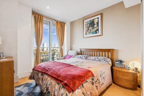 3 bedroom flat for sale, Ensign House, Juniper Drive, London