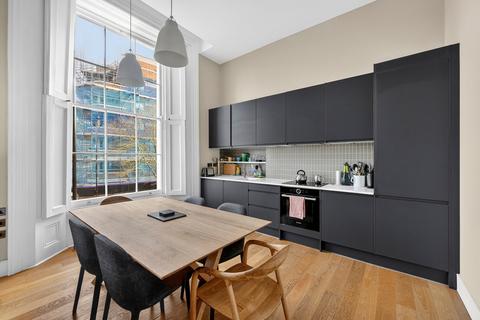 2 bedroom flat for sale, York Way, London