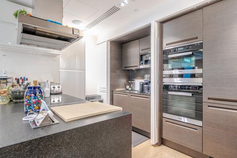 3 bedroom flat for sale, Trinity House, Kensington High Street, London, W14