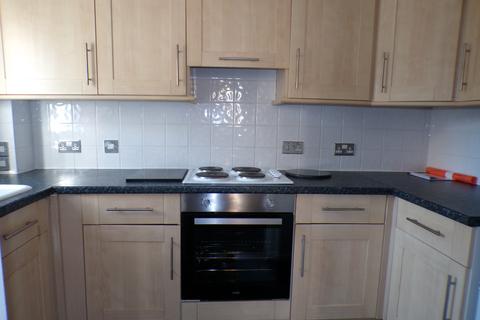 1 bedroom flat to rent, Rushdon Close, Romford RM1