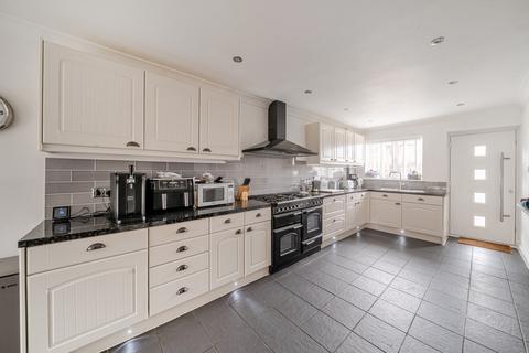 3 bedroom semi-detached house for sale, Wessex Close, Christchurch, BH23