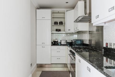2 bedroom flat to rent, Randolph Road, London