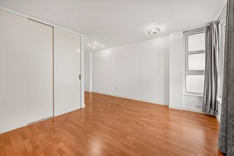 2 bedroom flat to rent, 73 Upper Richmond Road, London