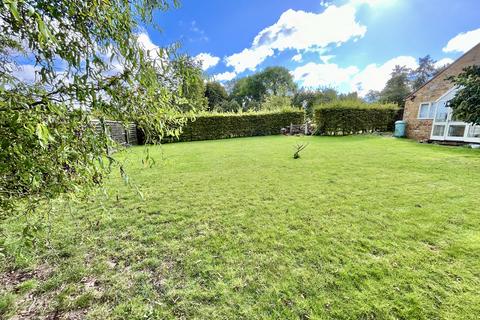 undefined, Banbury Road, Chacombe, OX17